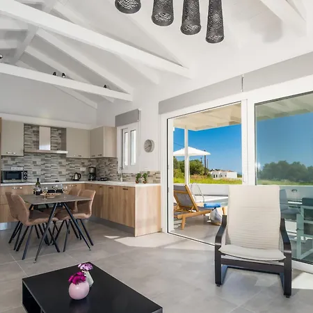 Vila Wonderful Kefalonia - 2 Bedrooms - Solemare - Stunning Mountain Views And Private Pool - Pesada